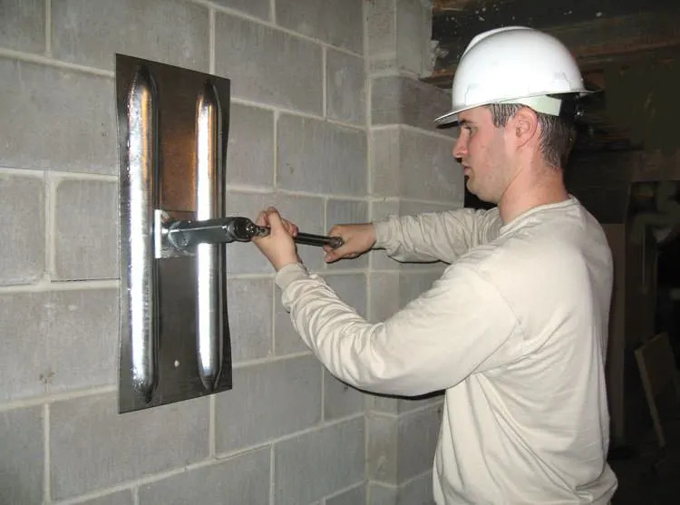 foundation repair contractor in warren mi
